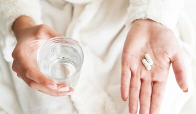 Which drugs are incompatible with alcohol