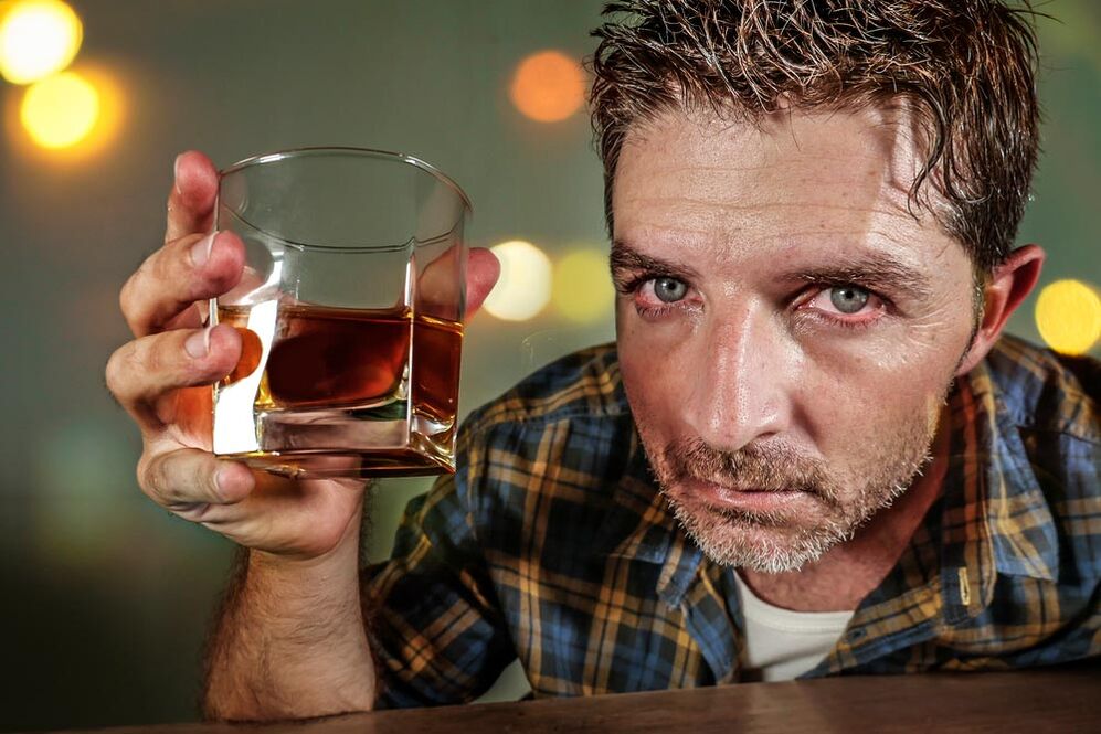 A man's alcoholism looks painful